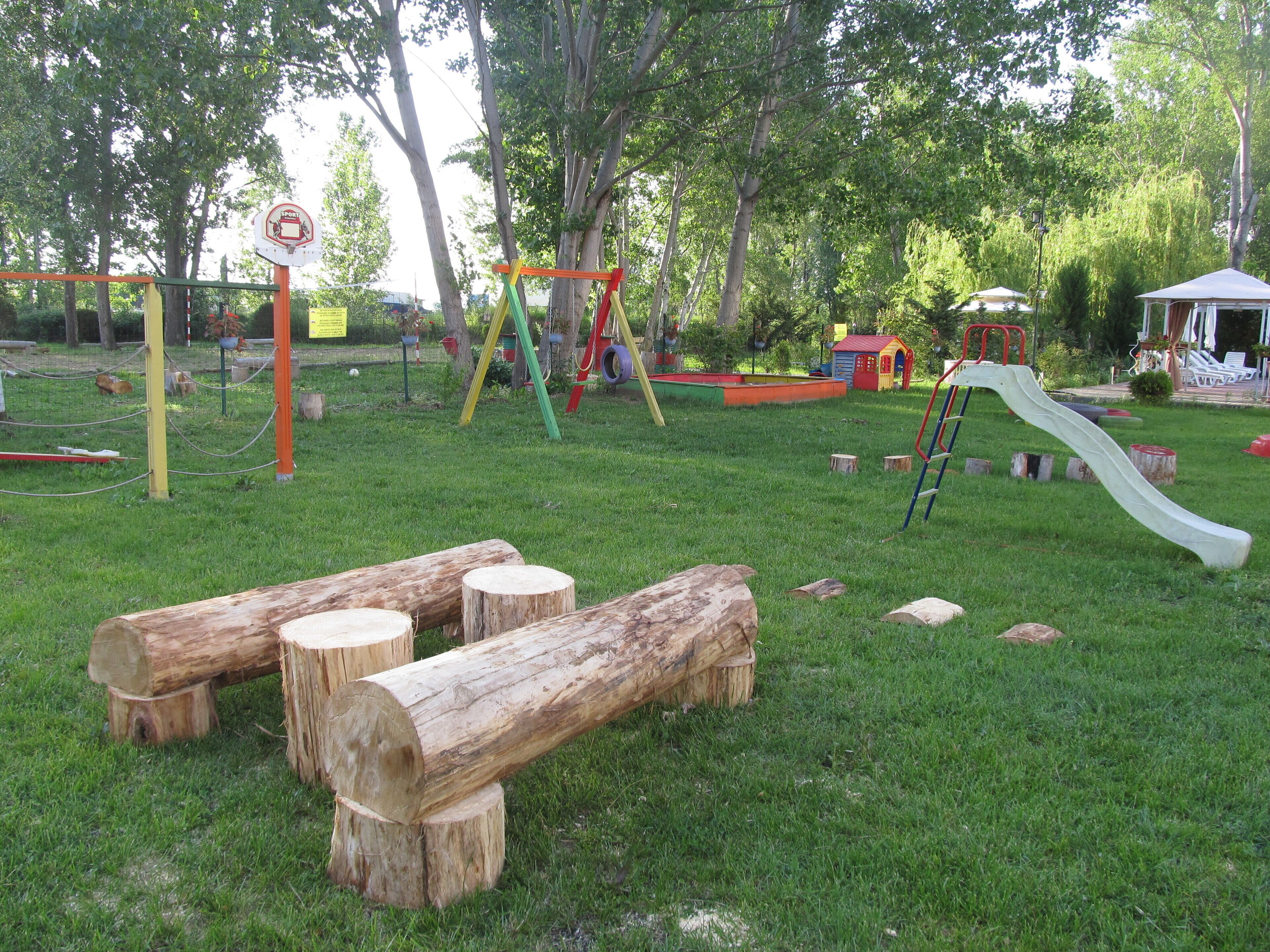 繩索課程 (團隊合作)