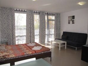 Deluxe Studio | Down duvets, individually furnished, blackout curtains, free WiFi - Aparthotel Cote dÀzure (Nessebar)