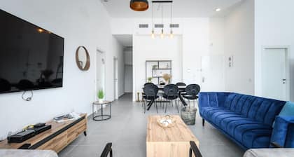 Stylish Coastal Oasis by Sea N' Rent