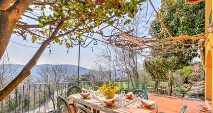 Charming Villa I Tre Archi, Pisano, Italy
