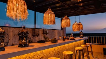 Bar (en la propiedad)