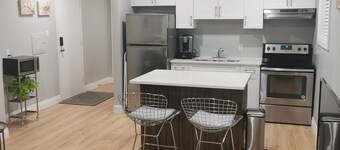 1-bedroom apartment in quaint Wortley Village, London