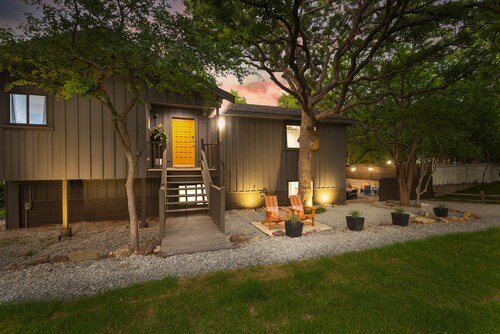 NEW! ♦ Fun & Modern Lake Retreat ♦ Near Marina!