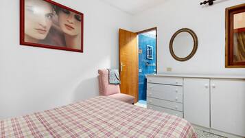 2 Schlafzimmer, Bügeleisen/Bügelbrett, kostenloses WLAN, Bettwäsche