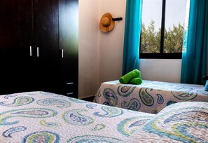 3 bedrooms, iron/ironing board, free WiFi, bed sheets