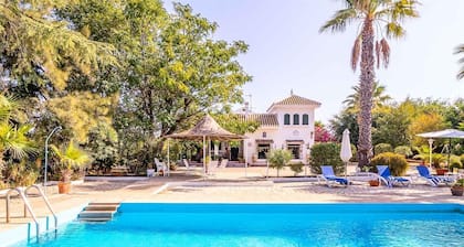 Rural Holiday Home 'Santa Ana' with Pool & Wi-Fi