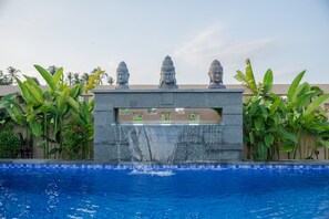 Piscine extérieure