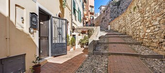 Holiday Home 'Domus Regina Elena' with City View, Wi-Fi & Air Conditioning