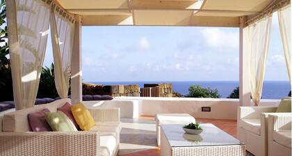 Ferienhaus "Vento del sud" mit Meerblick, Garten & Terrasse
