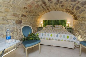 3 chambres, fer et planche à repasser, accès au Wi-Fi (inclus)