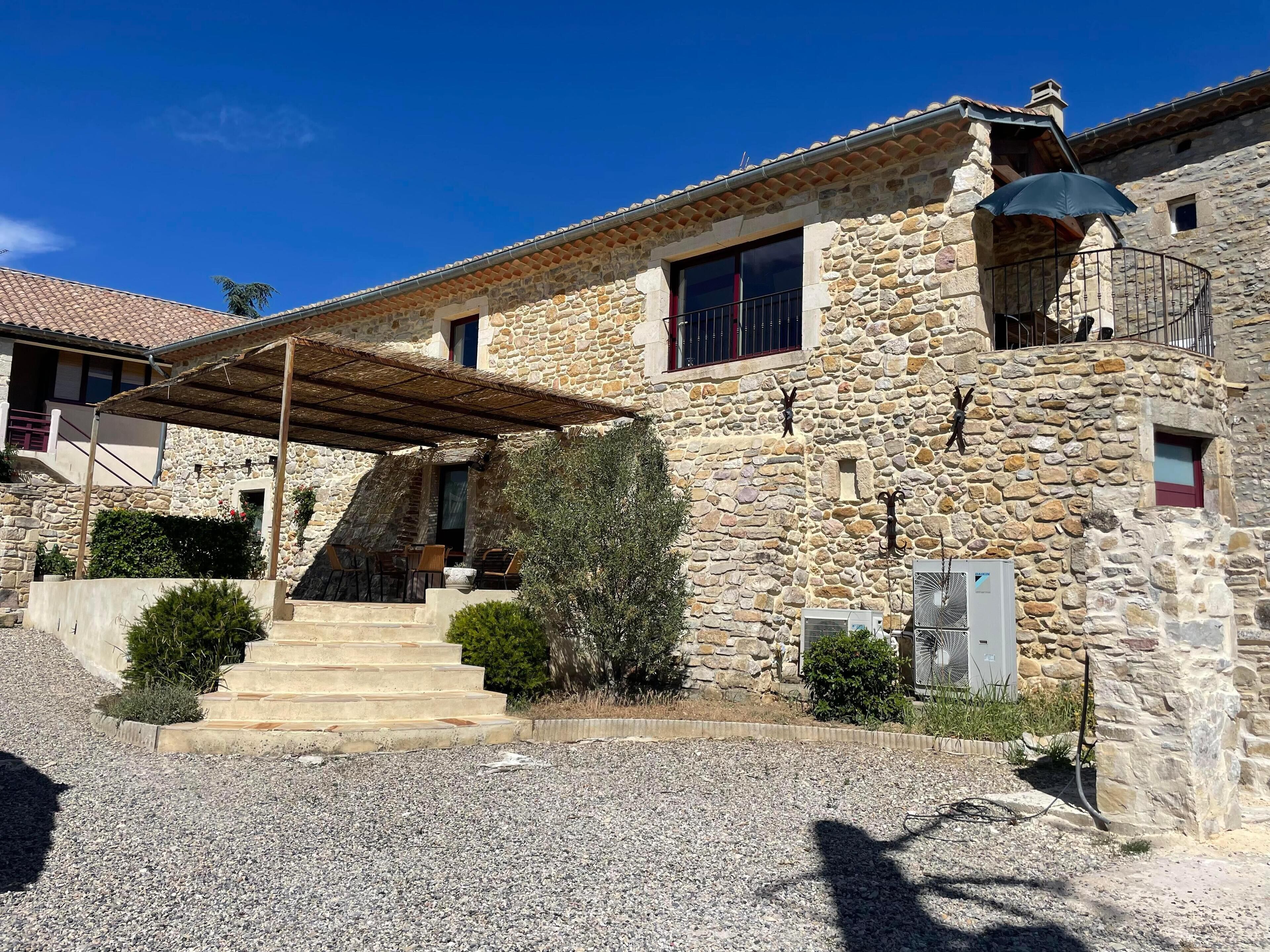 Charming stone house with swimming pool