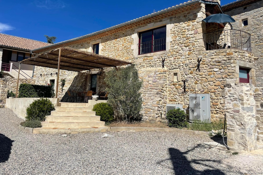 Charming stone house with swimming pool