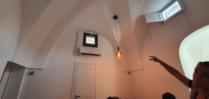 Interior - Holiday Home "Villa Adriana" with Terrace & Wi-Fi (Pantelleria)