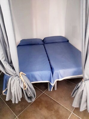 2 bedrooms, iron/ironing board, free WiFi, bed sheets - Holiday Home "Villa Adriana" with Terrace & Wi-Fi (Pantelleria)