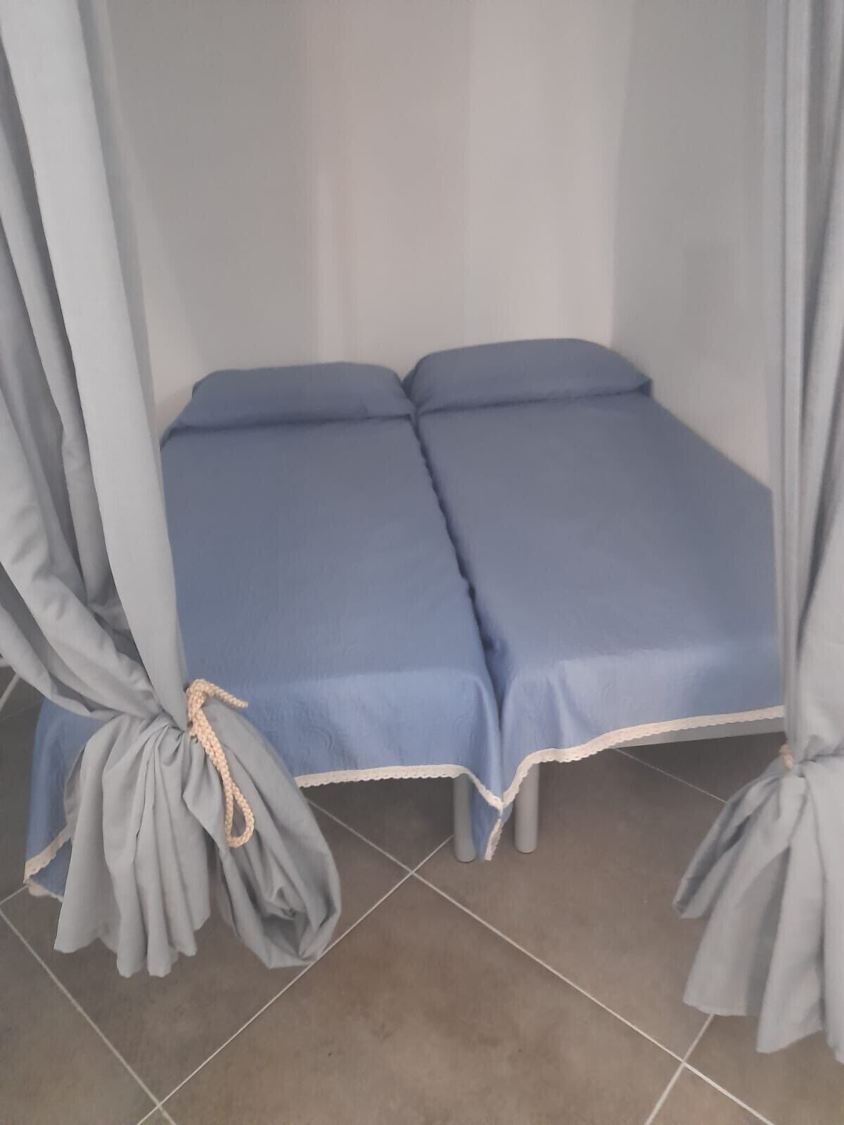 2 camere, ferro/asse da stiro, Wi-Fi gratuito, lenzuola