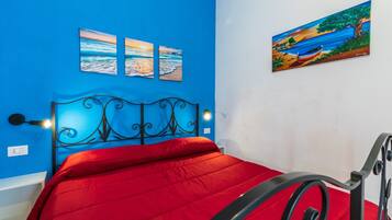 1 bedroom, iron/ironing board, WiFi (free), bed sheets