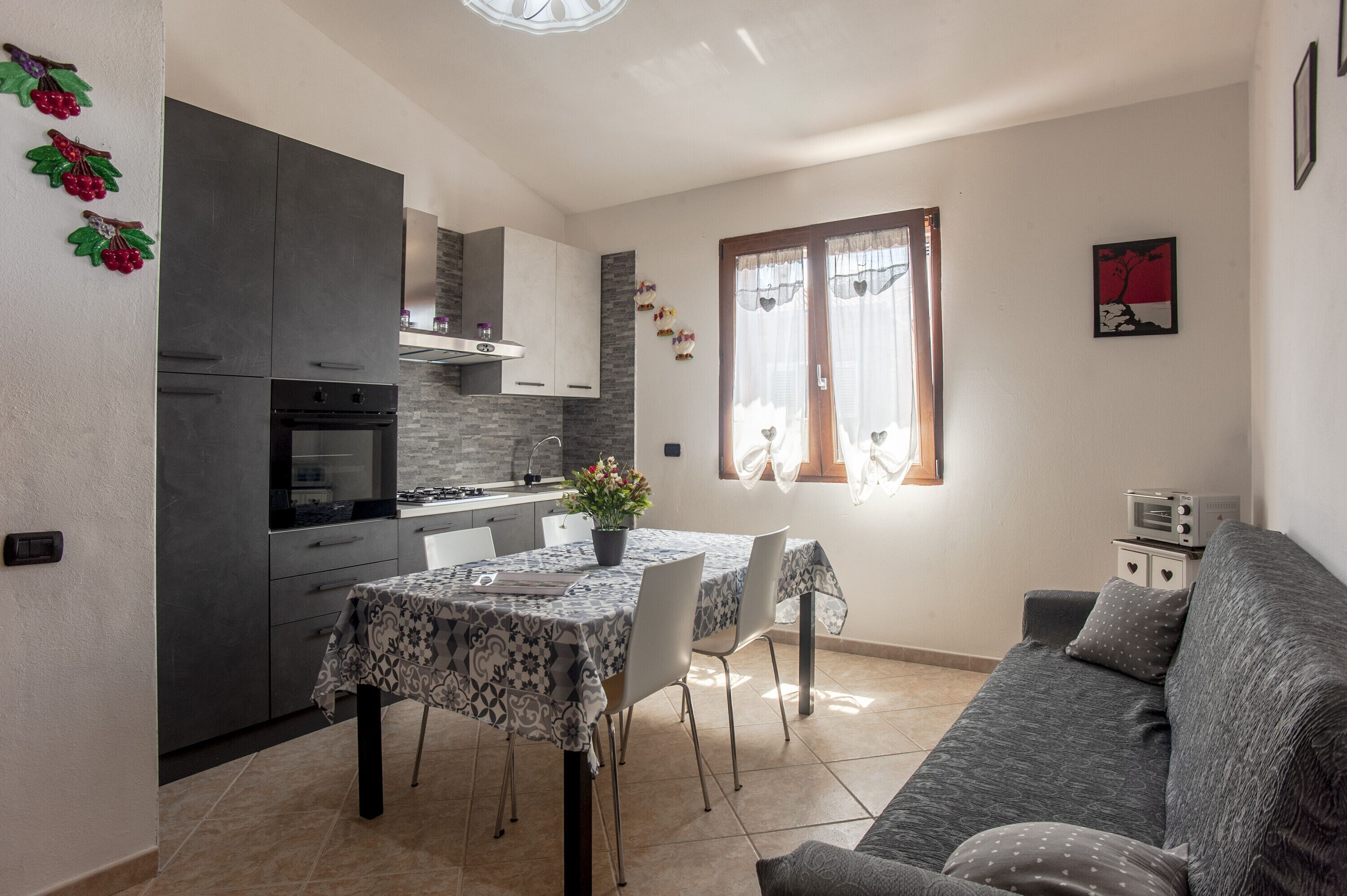 Apartment 'Erika' with Garden & Balcony