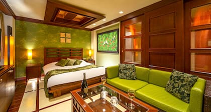 Qt HOTEL - Adults Only