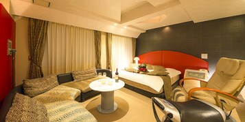 Luxury Double Room | Down comforters, free WiFi