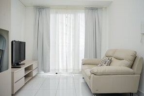 客房 | 客厅 | 电视