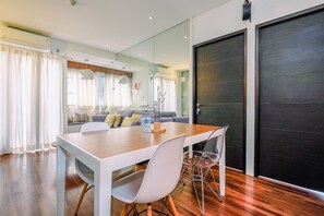 Dining room - Luxurious 2Br At Tamansari Semanggi Apartment (Jakarta)