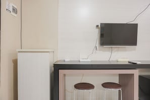 Interior - Comfort Studio At Kebagusan City Apartment (Jakarta)