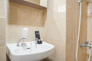 Room | Bathroom - Comfort Studio At Kebagusan City Apartment (Jakarta)