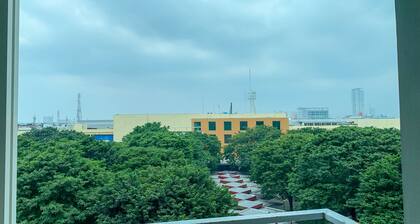 Nice And Comfort 1Br At Sky Terrace Apartment