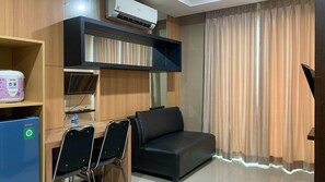 Interior - Nice And Comfort 1Br At Sky Terrace Apartment (Jakarta)