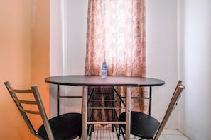 غرفة لتناول الطعام