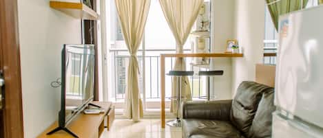 Room | Living room | TV
