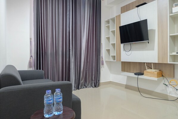 Living room - Elegant And High Floor 2Br Apartment At Royal Olive Residence (Jakarta)