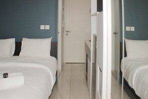 1 bedroom, free WiFi, bed sheets - Best Choice Studio Room At Springlake Summarecon Bekasi Apartment (Bekasi)