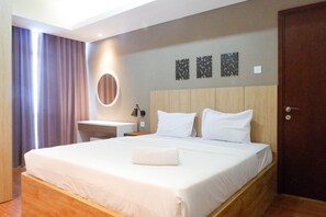 Room | 3 bedrooms, free WiFi, bed sheets - 3Br Luxurious And Elegant Apartment At Grand Sungkono Lagoon (Surabaya)