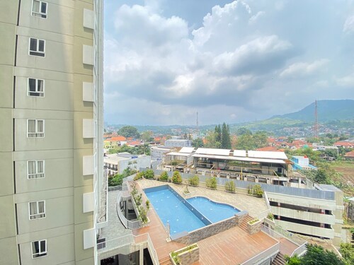 Private And Spacious Studio Room At Skyland City Jatinangor