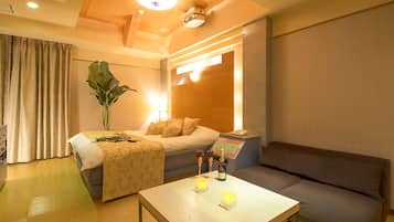 Economy Double Room | Individually decorated, individually furnished, desk, free WiFi