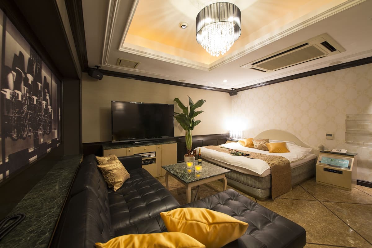 Habitación de lujo doble | Decoración individual, mobiliario individual, escritorio y wifi gratis