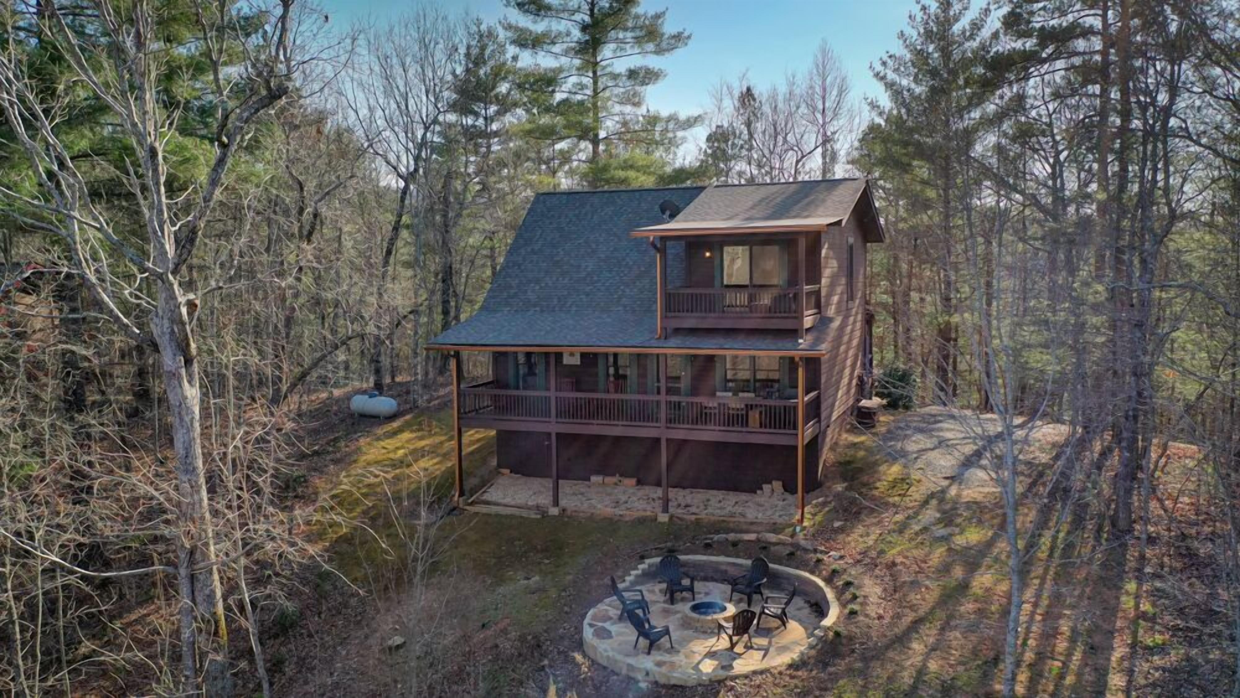 Fernhaven - Mountain View | Pet Friendly | Hot Tub | Fire Pit | Arcade Game