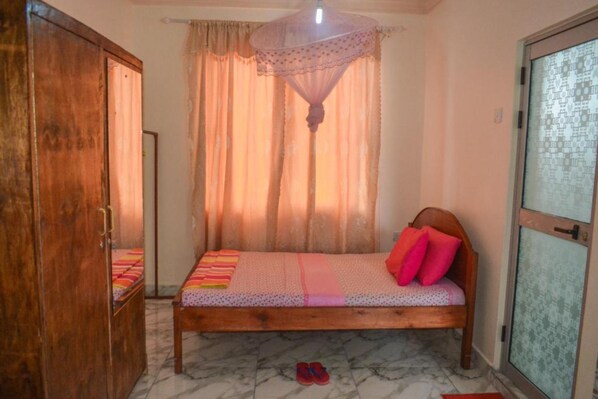 Free WiFi - Stay.Plus Ganjoni Studio Apartment (Mombasa)