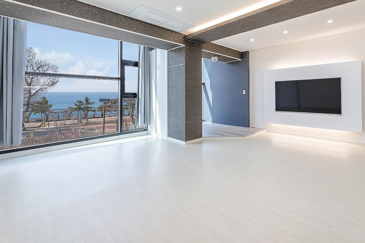Basic Room, 1 Bedroom (201 (Oceanview)) | Exterior