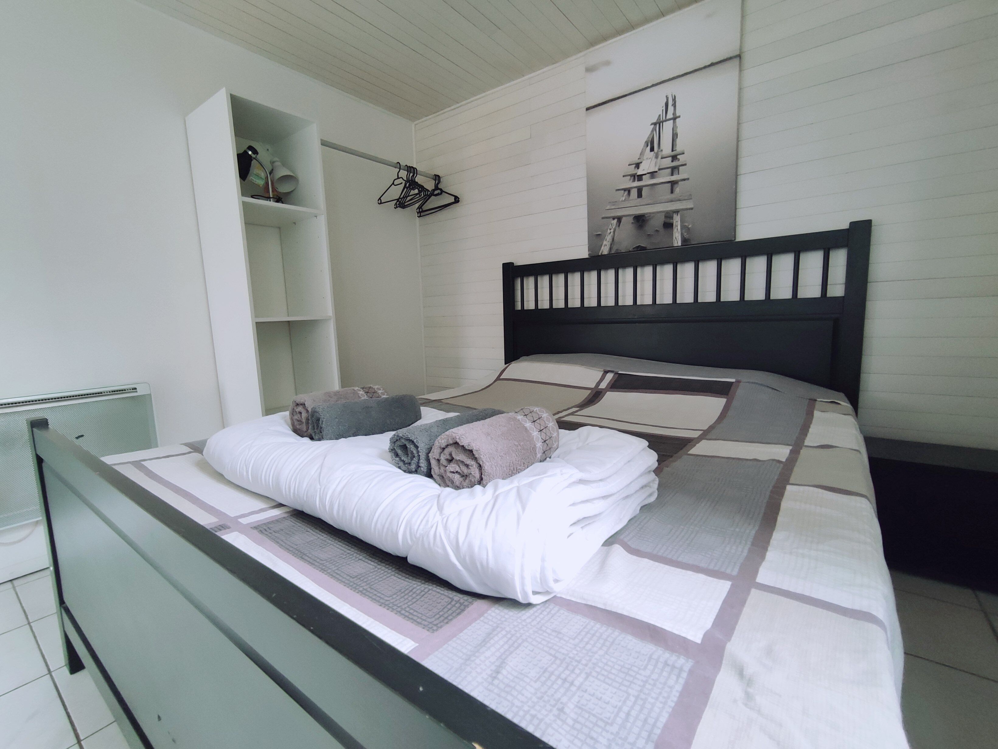 House chalet swimming pool near golf hypodrome shops lake 7 min