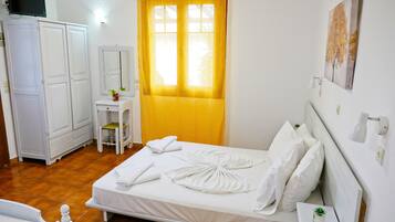 Estudio estándar | Cuna de viaje, wifi gratis, ropa de cama