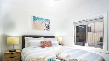 2 bedrooms, desk, iron/ironing board, travel cot