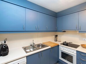 Fridge, microwave, oven, dishwasher - Ramon Muntaner by Interhome (L'Escala)