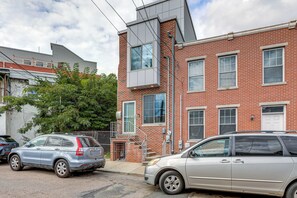 Exterior - 3-Story Philly Townhouse 2 Mi to University City! (Philadelphia)