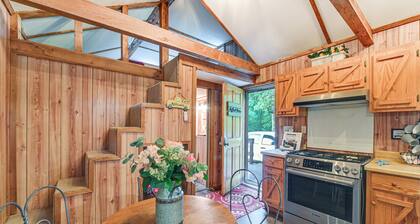Cabin on Working Highland Cattle Farm in Kentucky