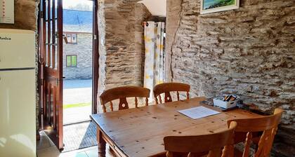 Oak Cottage - Two bedroom cottage - Cardigan Bay, West coast of Wales
