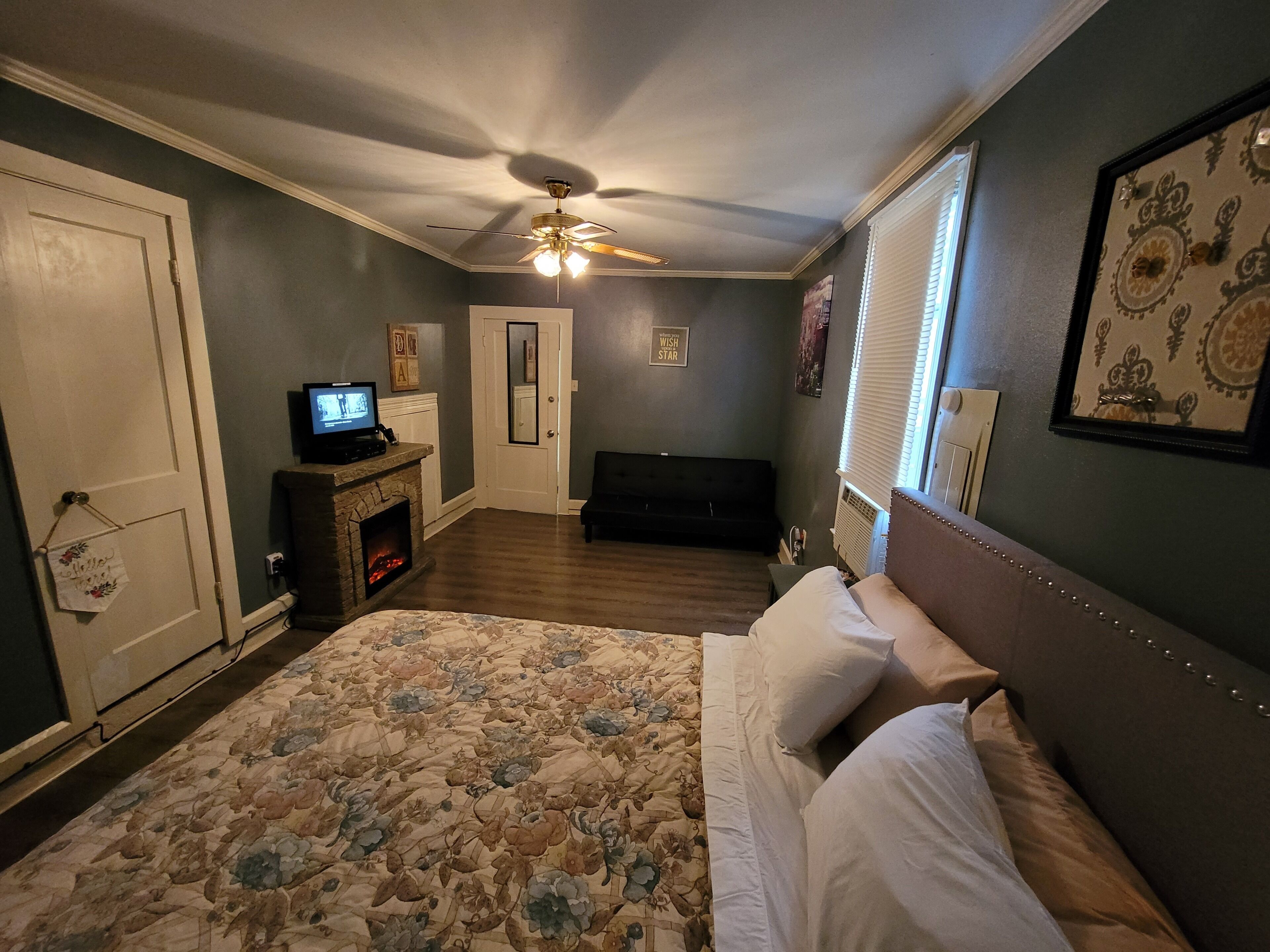 THE DSPOT IN BOSSIER CITY NEXT TO I-20