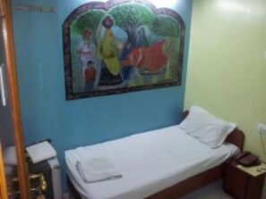 Quarto casal luxo, 1 cama King, para não fumantes, vista para a cidade | Wi-Fi de cortesia, roupa de cama