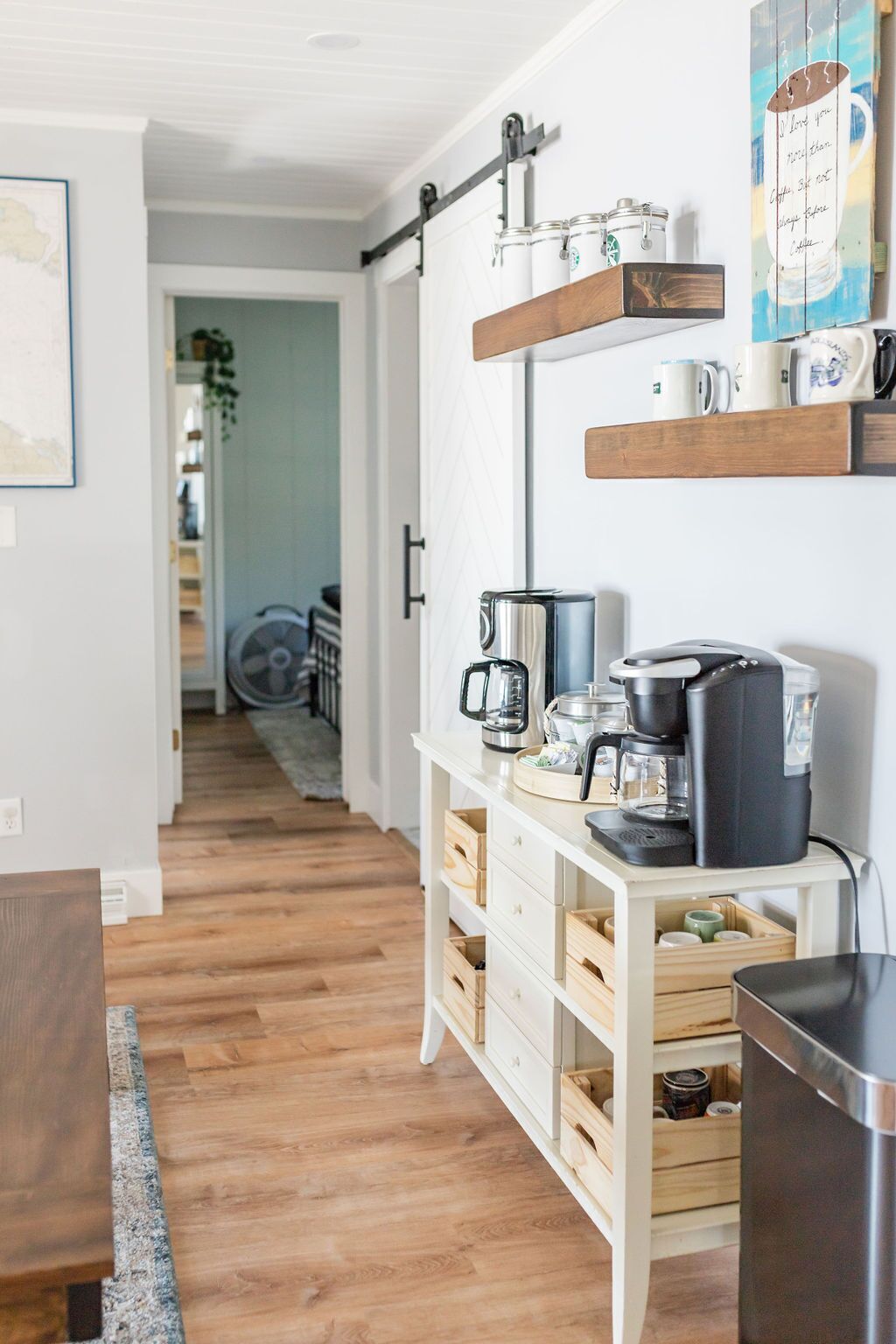 BAYSIDE BUNGALOW: (Hessel, MI) Sleeps 8, Lake Huron waterfront, Pet friendly